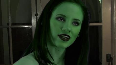 Mengenal She Hulk Jennifer Walters Hulk Versi Wanita Dari Marvel Gambaran