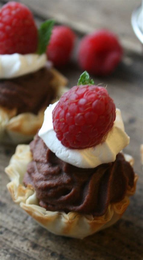 Simple and classy, it doesn't need much to stand out, and it's completely. Mini Boozy Chocolate Cream Desserts - Daily Appetite
