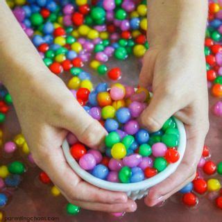 See full list on thecraftathomefamily.com Taste-Safe Water Beads ⋆ Parenting Chaos