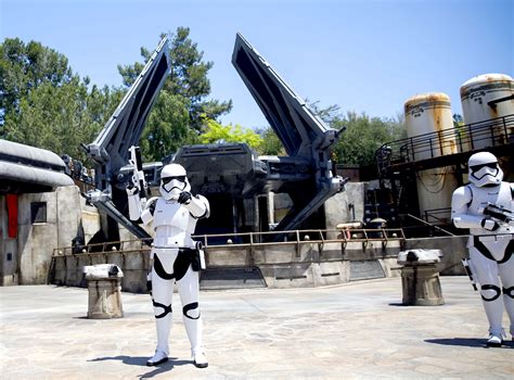 disney s new star wars galaxy s edge what to expect