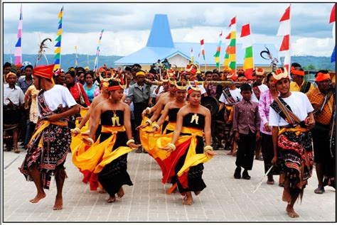 Budaya Nusa Tenggara Timur Tarian Pengantaran Dari Kec Wejewa Utara