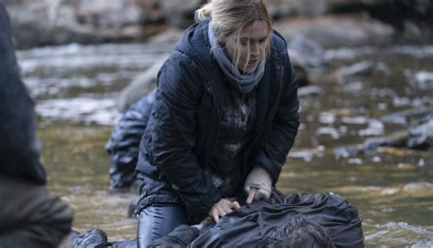With kate winslet, jean smart, julianne nicholson, angourie rice. HBO zet trailer 'Mare of Easttown' online - SerieTotaal