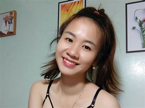 raanakana erinakana daisyjaky big boobed brunette asian female webcam