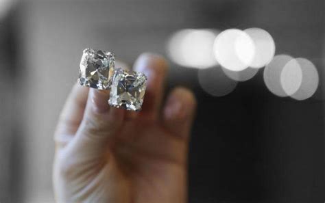 The Worlds Largest Diamond Ring Is So Outrageously Big It Has Its Own