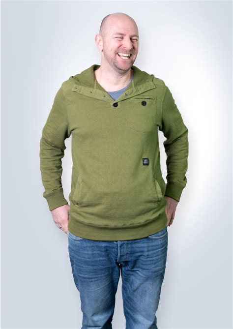 Julian jakob baumgartlinger (born 2 january 1988) is an austrian professional footballer who plays as a midfielder for bayer leverkusen and the captains the austria national team. Unser Team | AMD Salzburg