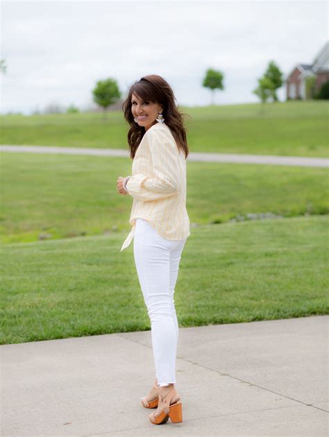 Casual Weekend Outfit A Giveaway Cyndi Spivey Casual Weekend