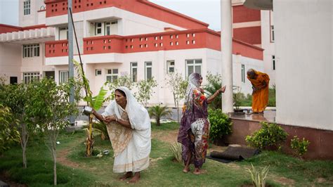 Indias Widows Abused At Home Have Sought Refuge In This Holy City