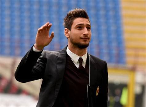 Check out his latest detailed stats including goals, assists, strengths & weaknesses and match ratings. Milan, papà Alfonso: "Vi racconto il vero Donnarumma"