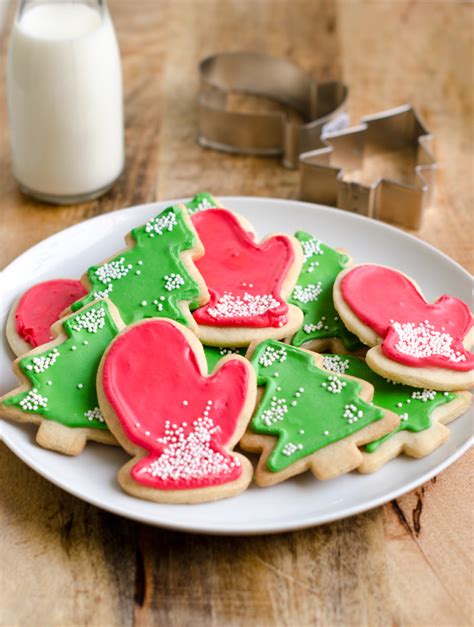 When it comes time to decorate your 3d cookie christmas tree recipe, pipe on your icing using a round nozzle point. 30 Best Christmas Cookie Recipes - Swanky Recipes