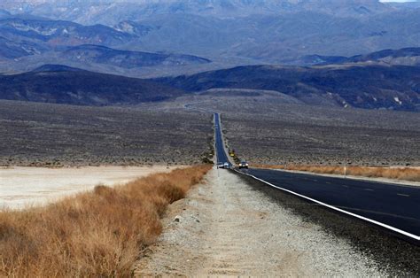 Highway 190 Kurz Nach Death Valley National Park Foto And Bild North