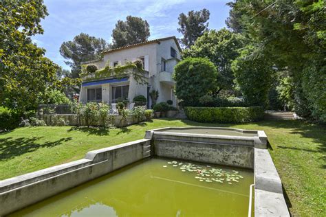 Business guests enjoy the free breakfast. Annonce Vente Maison Aix-en-Provence (13090), 8 Pièces ref ...