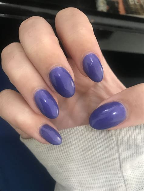 Purple gel nails round / almond | Nails round, Purple gel nails, Gel nails