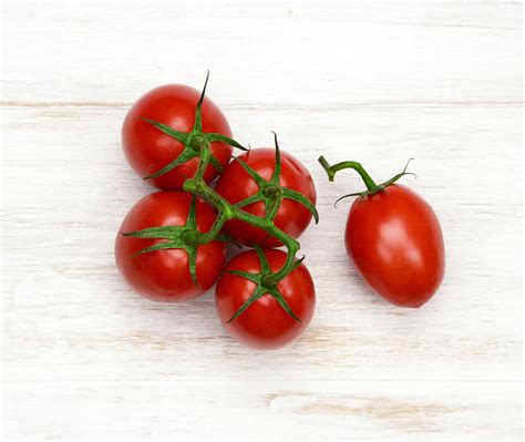 Plum Tomato (250g) | Fruit4London