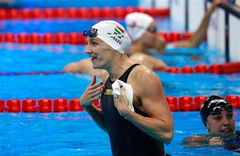 Heres Why Some Olympic Swimmers Wear Two Swim Caps Business Insider