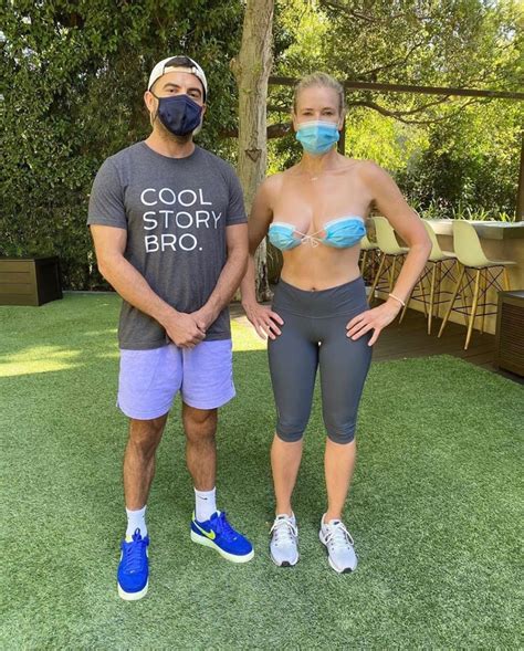 Chelsea Handler Masks Her Chest And More Star Snaps Page Six