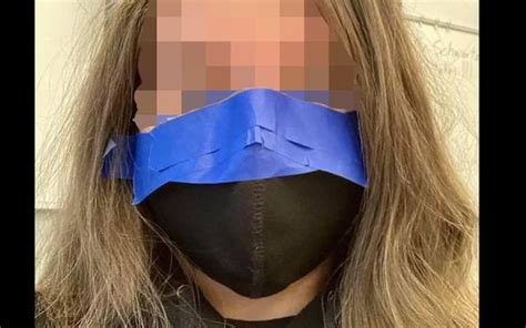 professores são acusados de colar máscara no rosto de alunos para evitar que tirem durante aula