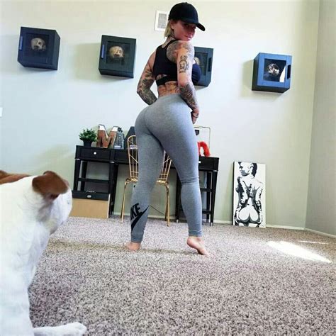 Booty Ful Christy Mack Mack Christy Tattoos For Women Beautiful Women Chic Instagram Posts