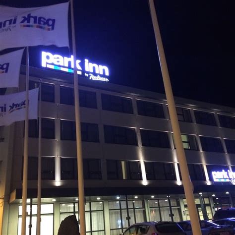 The management and staff at park inn by radisson reykjavik keflavik airport extend a warm welcome to you and stand ready to make your time in keflavik and the reykjanes peninsula unforgettable.• Park Inn by Radisson Island, Reykjavik - Háaleiti ...