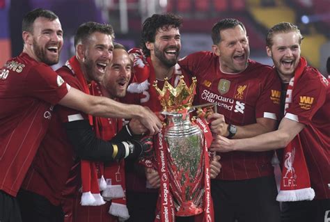 Anfield road, anfield, liverpool, l4 0th. Football: Liverpool players receive English Premier League trophy on Kop | Sports-photos - Gulf News