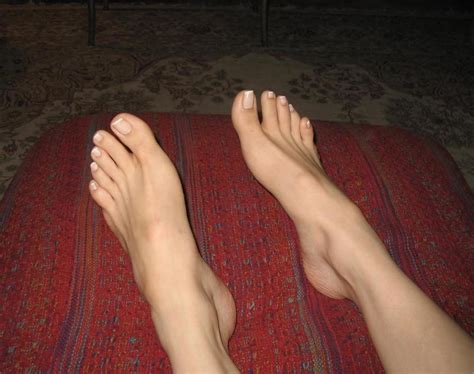 Pretty Toes I Need Your Comments And Support Ms Footlover Flickr
