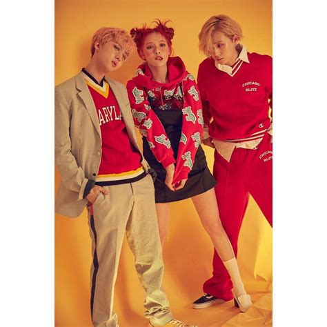 Triple H For The Star Magazine 2017 June Issue Edawn And Hyuna Hyuna
