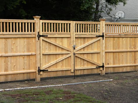 Building A Gate For A Wood Fence Image To U