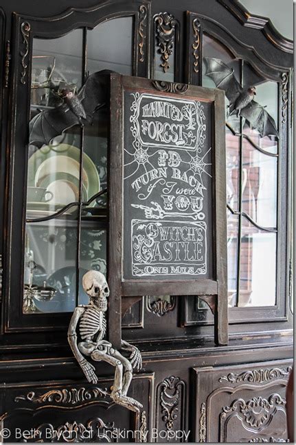 Chalkboard cabinet measuring cup storage from everyday home. How to Create Halloween Chalkboard art - Unskinny Boppy
