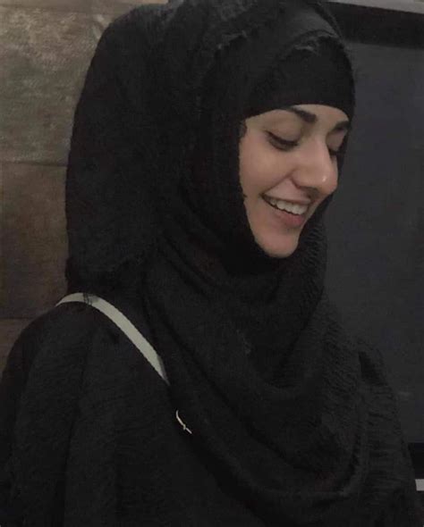Pin By Anaya Aziz ️ On Sarah Khan Alia Bhatt Photoshoot Pakistani Girl Hijabi Girl