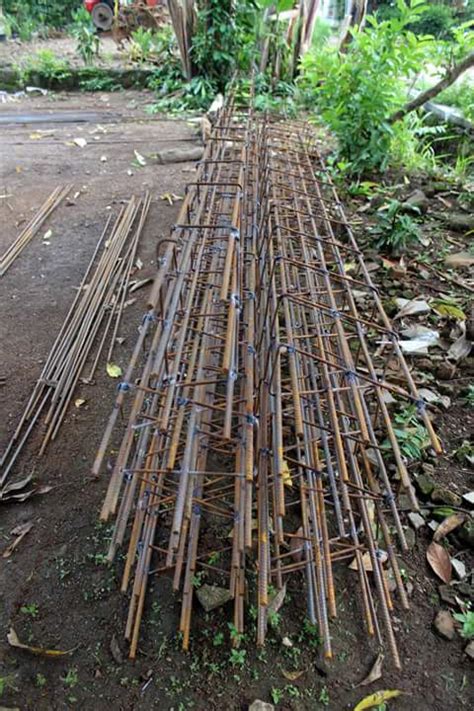 Poin menarik dari berikut jarak ideal tiang cor besi cor adalah. Besi Begel , Rangka Besi Cor Tiang, Sloop , Kolam ...