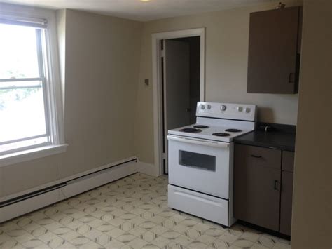 The most basic of apartments, studio apartments are one bedroom, one bath utilities / utilities included: LARGE 1 BEDROOM!! ALL UTILITIES INCLUDED! - Apartment for ...