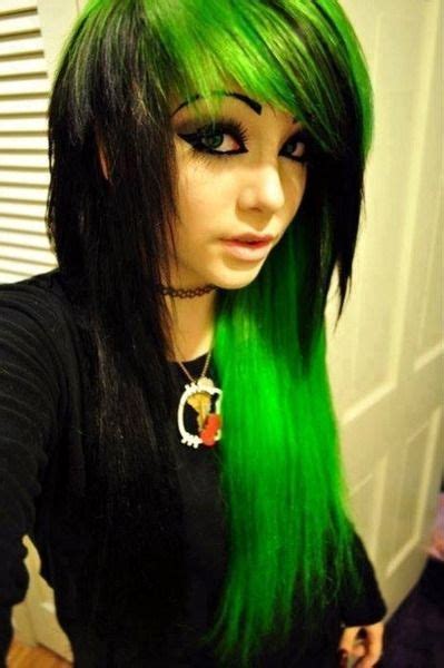 This This Color Is Perf Hair Styles Black And Green Hair Emo Scene