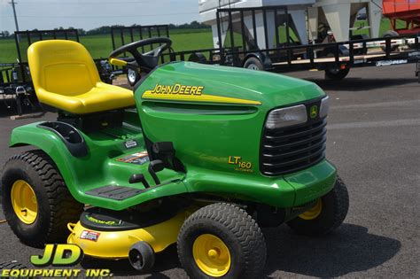 John Deere Lt160 Lawn Tractor Review And Specs Tractor Specs All In