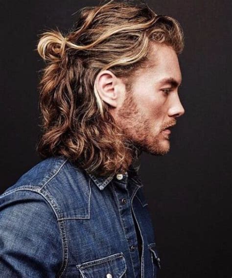 50 Man Bun Hairstyle Choices That Really Do Look Good