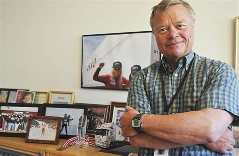 Sverige, noe som også ga lavere salg av brukte biler. Torbjørn Johannson med to klare mål som skal nås før han ...