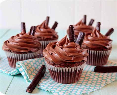 cómo hacer cupcakes de chocolate fácil