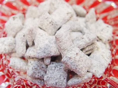 The combination of peanut butter and chocolate covered chex cereal that is then tossed in powdered sugar to coat every last piece is nearly irresistible! Monkey Mix | Recipe | Puppy chow recipes, Yummy snacks ...