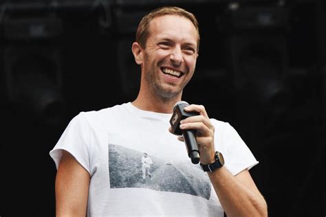 6 Lagu Coldplay Ciptaan Chris Martin Berdasarkan Kisah Cintanya Okezone Celebrity