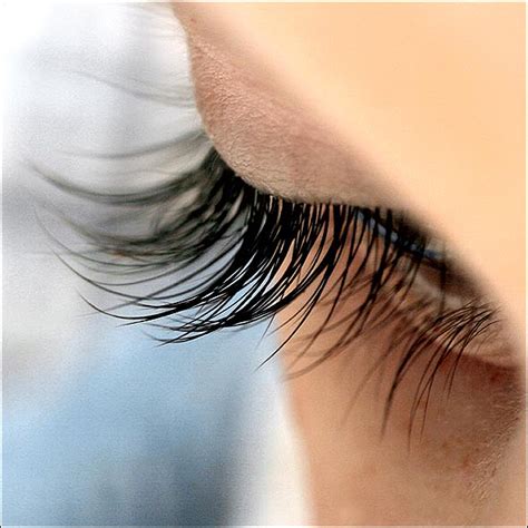6 effective ways to get longer eyelashes beauty ramp beauty and fashion guide by dr prem