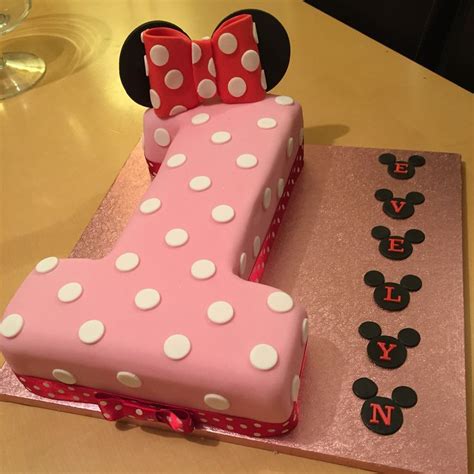Our birthday decorations for boys are always a hit. The 25+ best Minnie mouse birthday cakes ideas on Pinterest