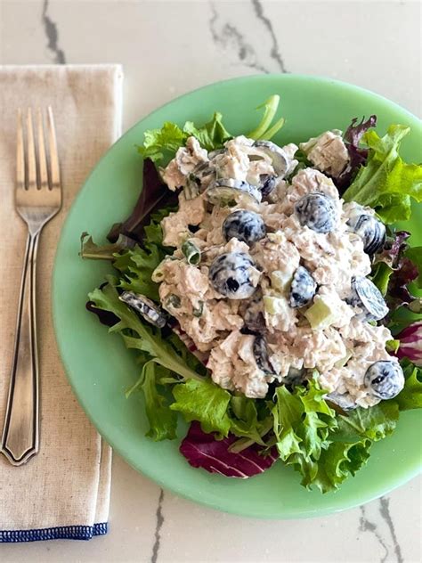 Low Fodmap Chicken Salad With Grapes And Almonds Fodmap Everyday