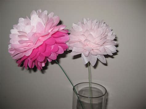 Hang them from the ceiling, above a table, under the veranda, or from branches in trees. 12 Tissue Paper Flower Pom Poms, you pick colors