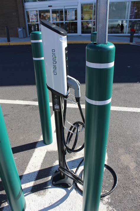 An Electric Vehicle Charging Station In Vienna Va