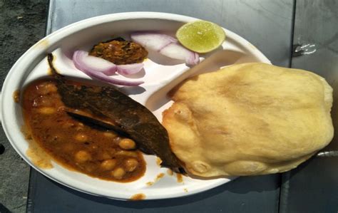 Amazing indian recipe of chole bhature, a dish from uttar pradesh. Chole Bhature Near Me Home Delivery : 12 Chole Bhature ...