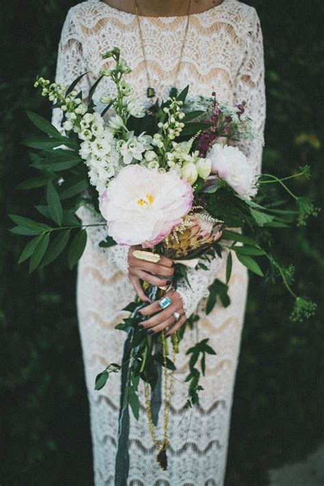 25 Chic Bohemian Wedding Bouquets