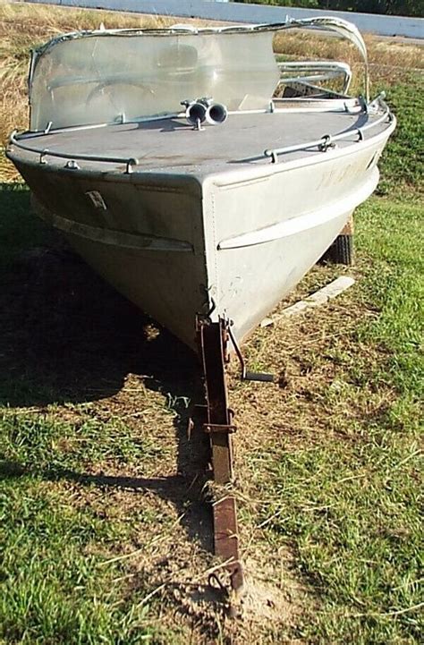 Vintage 1950s Alumacraft Queen Merrie Runabout Boat 18 Ft Long For