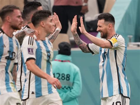 Messi Leads Argentina To World Cup Final In 3 0 Win Over Croatia Al