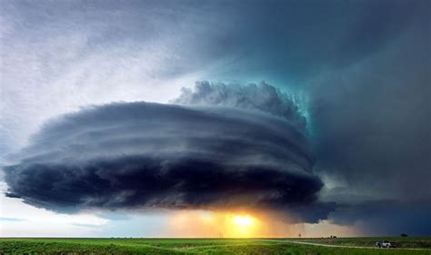 Breathtaking Photos Of Storms And Supercells By Storm Chaser Dennis