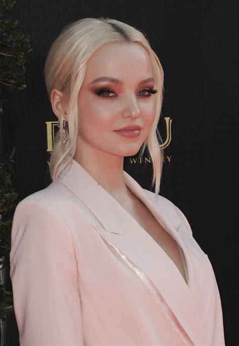 Pin By A W W On Dove Cameron Dove Cameron Hairspray Live Celebrity