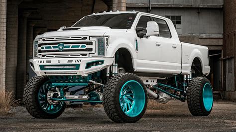 A Ford Super Duty F 250 Platinum From Sema 2018 Is Up For Auction