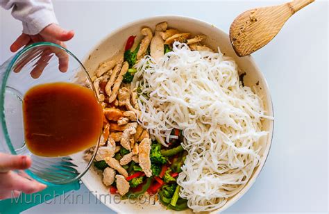 30 Minute Rice Noodle Chicken Stir Fry Recipe Munchkin Time
